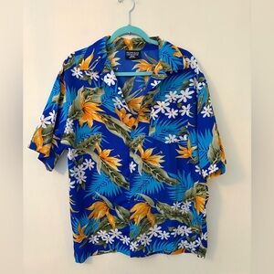 Pacific And Co Multi Color Hawaii Style Tropical Print Shirt -Relaxed Fit -Sz M